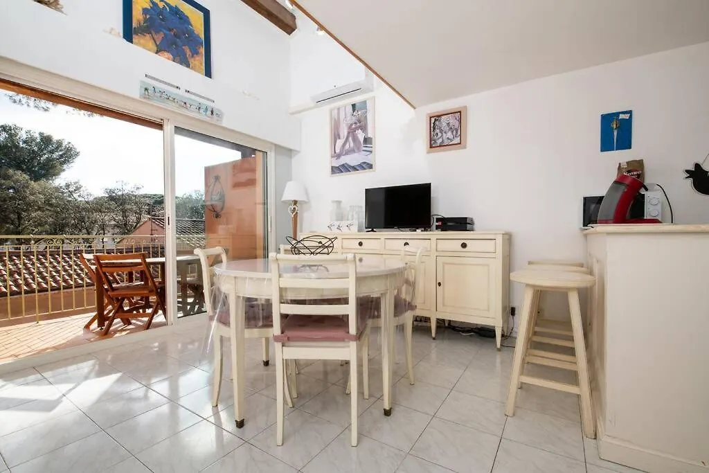 Charmant Duplex A 500 M Du Port D'Hyeres Lesclesdenicole Le Pradet Apartment